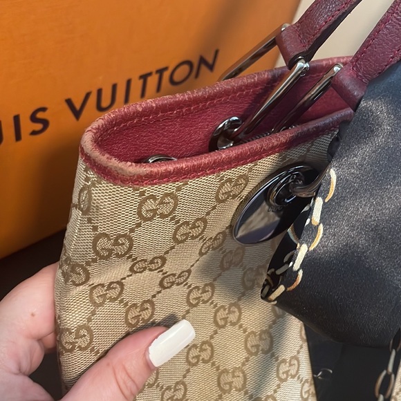 Gucci shoulder bag - Picture 13 of 15